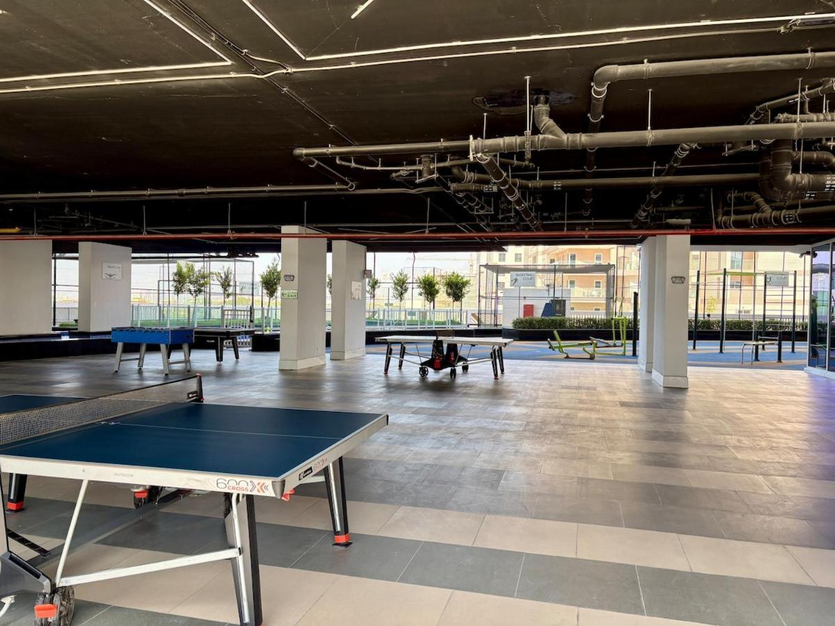 Apartment Chic W Gym, Pool, Wifi & Free Parking *
