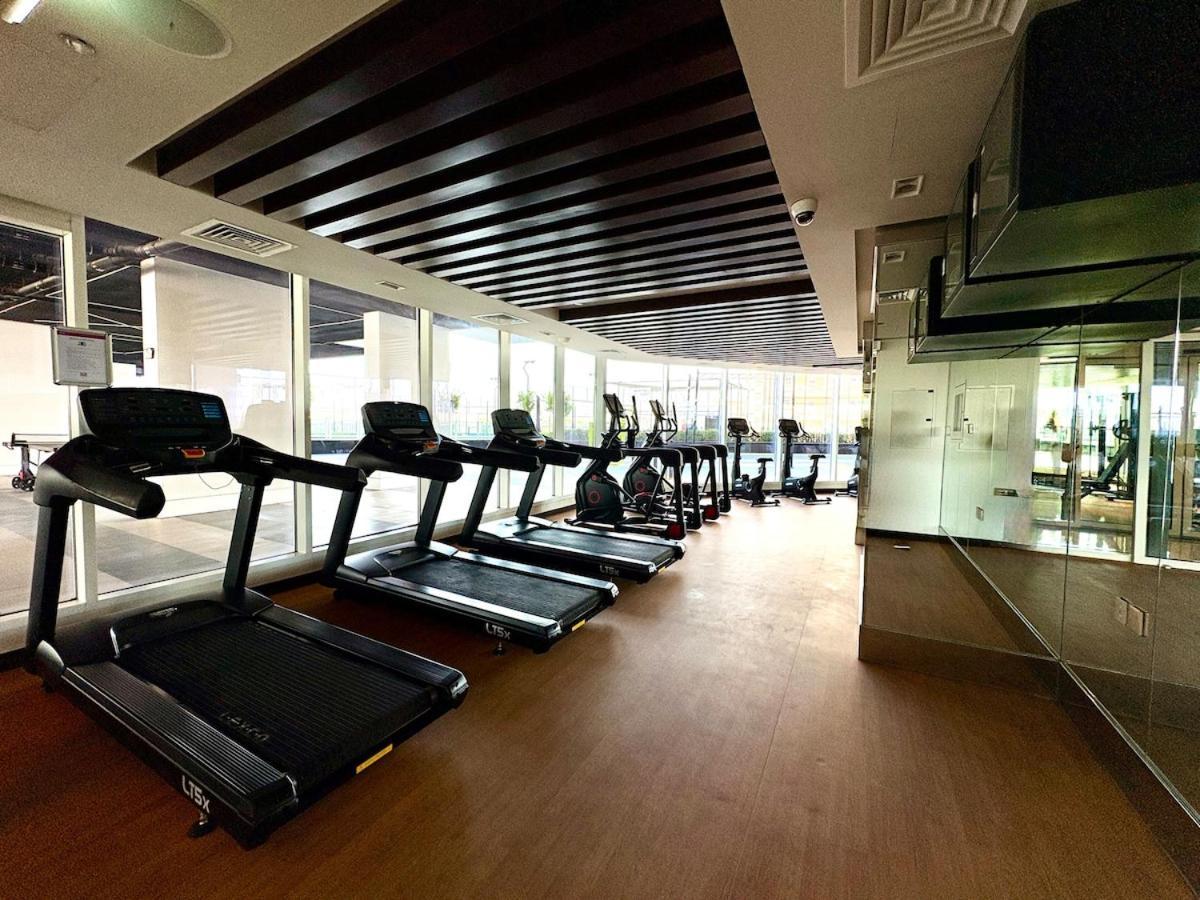 Chic W Gym, Pool, Wifi & Free Parking Apartment Dubai